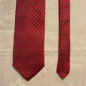 Brooks Brothers fish motif pattern tie 100% silk